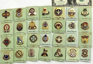 (28) Vintage US ARMY TRANSPORTATION UNITS DUI Insignia C/B Lot
