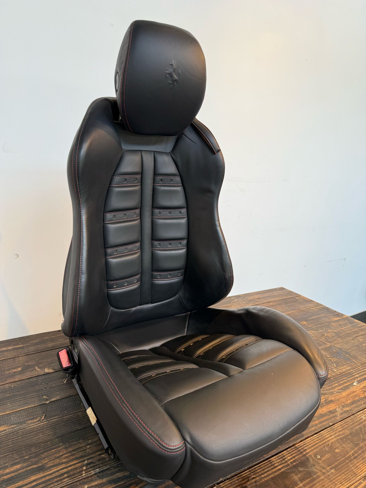 2009-2014 Ferrari California Driver Seat Daytona Black Leather OEM w/o module