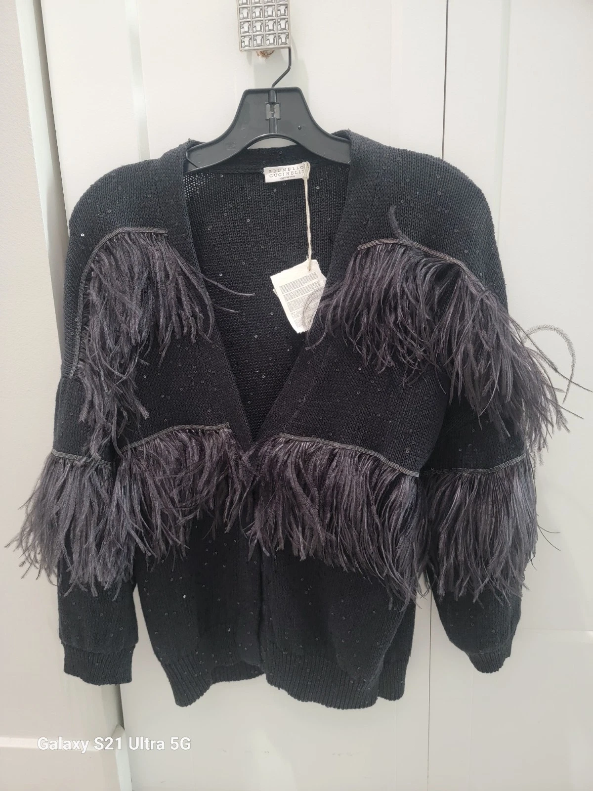 Brunello Cucinelli — Brunello Cucinelli Black Knit Fringe Sequin Pullover V-Neck Sweater Women