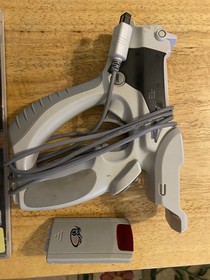 Sega Dreamcast Light Gun, Vibration Pack, House Of The Dead 2 & Death Crimson XO