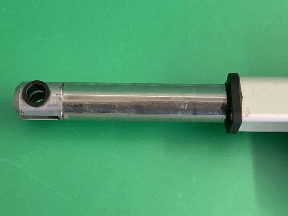 Actuador de respaldo LINAK para silla de ruedas eléctrica ARTÍCULO NO. 233101100095B4 #J028 Foto 3 de 4