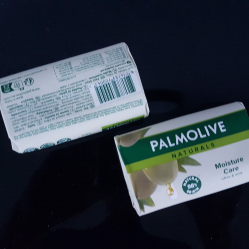 2x palmolive naturals moisture care - olive + milk  2x 90 gr. - 98 % origin - Bild 1 von 1