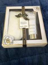 Baylis  Harding Sweet Mandarin  Grapefruit Gift Set Socks Foot Care Lotion New