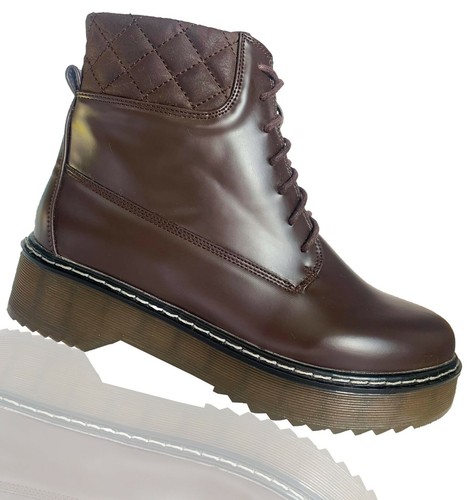 Stivaletti alla caviglia stile militare Phil in vernice nera con monogramma  Balmain goffrato Nero Uomo | Stivali e Anfibi Balmain ⋆ Adalberto Lombardo