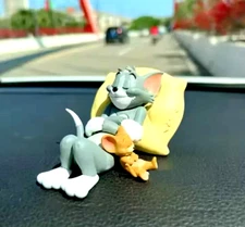 Tom and Jerry Napping Resin Figure -NEXT DAY SHIPPING