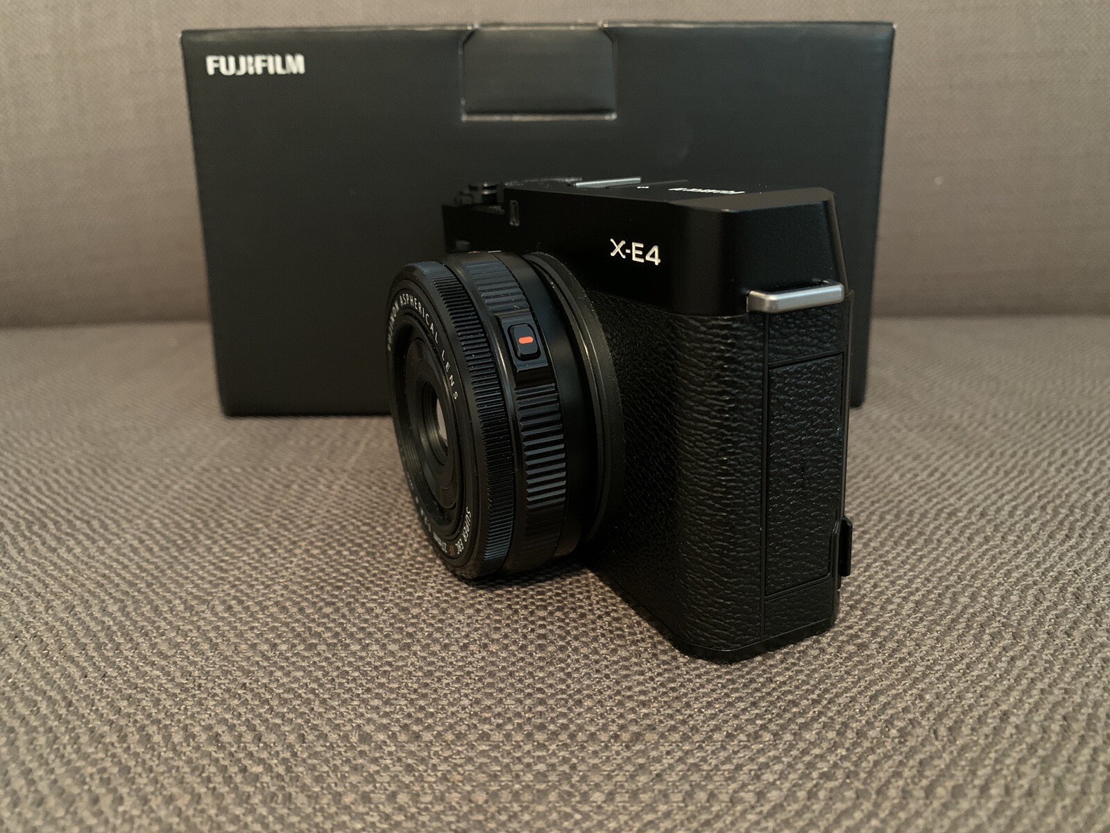 Fujifilm XE4 26.1MP Mirrorless Digital Camera with 27mm Lens