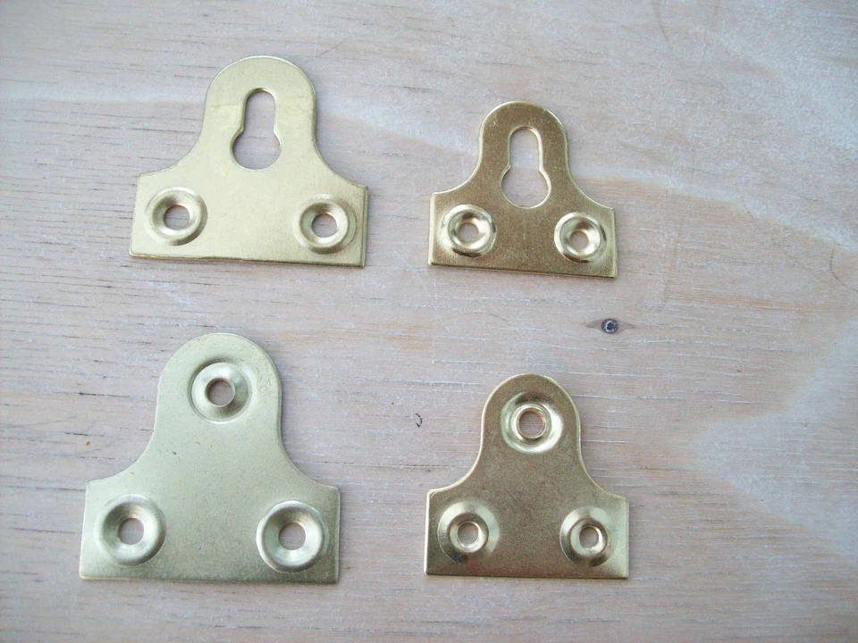IRONMONGERY WORLD 10 x 38/32mm ESPEJO FOTO FIJACIÓN GANCHOS PLACAS MARCO COLGANTE PERCHA LATÓN