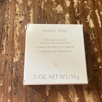 Mary Kay DAY RADIANCE Cream Foundation SOFT IVORY .5 oz New