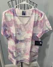 New Zoe  Chloe Large L Performance V neck print scrub top Rainbow Sparkle Sky