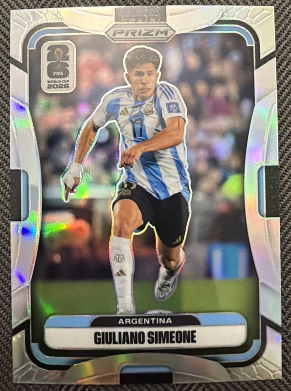 2026 Panini FIFA World Cup - Giuliano Simeone #13 Silver Prizm