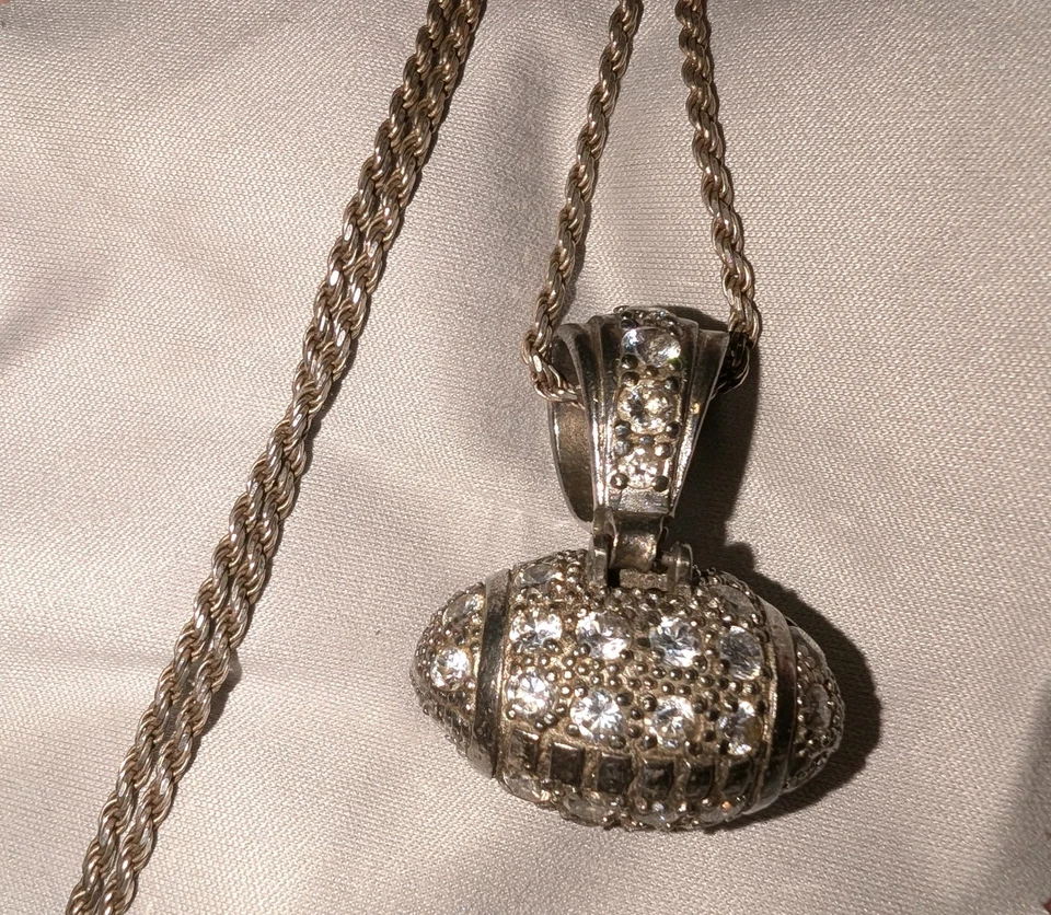 Collar colgante de fútbol americano sólido de plata de ley de 16" para hombre con cadena de cuerda de ley Foto 2 de 4