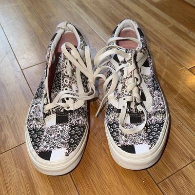 VANS Old Skool Floral Patchwork Black/White/Pink Womens 9 Low Top Sneakers