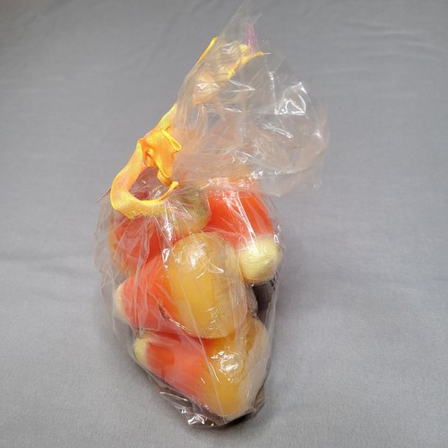 VINTAGE Candy Corn Candles Tag Orange Scented Floating Wax Bag 6 Halloween NOS - Picture 7 of 8