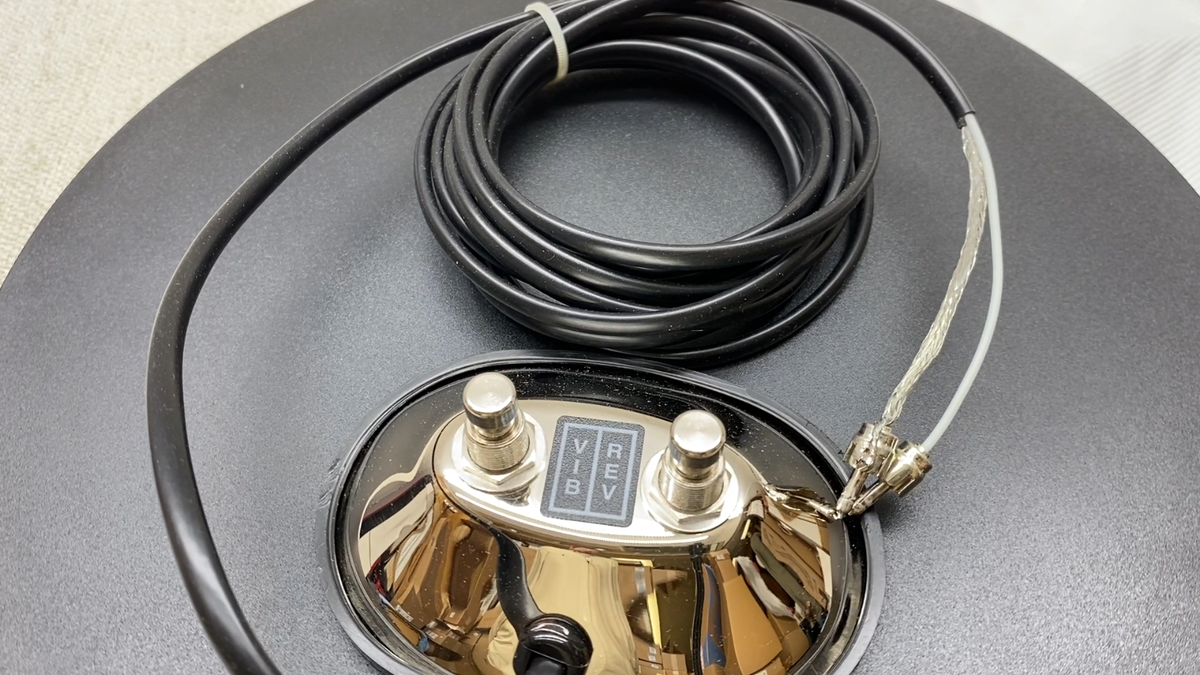 Fender 2-Button RCA Plug Footswitch Vintage Twin/Deluxe/Super