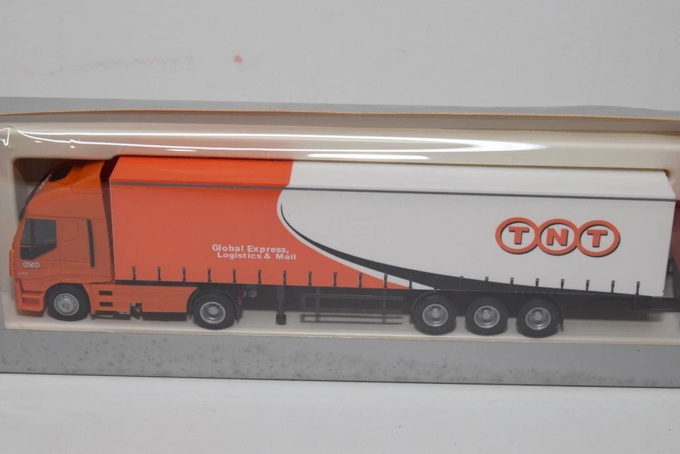 B54 1:87 AWM IVECO STRALIS TRUCK WITH TRAILER TNT GLOBAL EXPRESS LZV MIB - Immagine 2 di 4