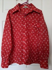 VINTAGE SKYR SCANDIA TRADING CO MEDIUM DISCO SHIRT RED FLOWERS NYLON