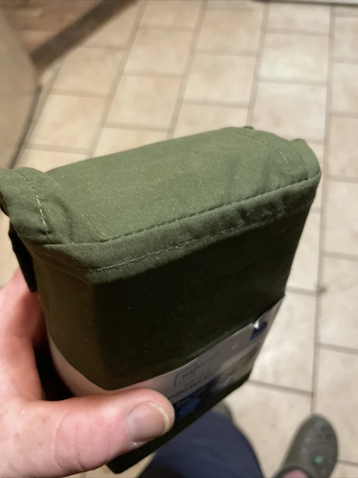 New! Mainstay 300 thread count King size Pillow Case 2 pcs Set color green - Image 2 of 4