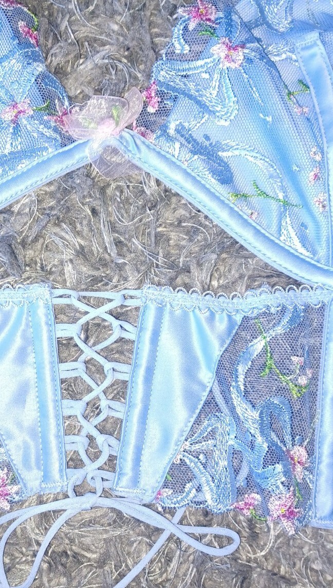 Foto 3 di 9