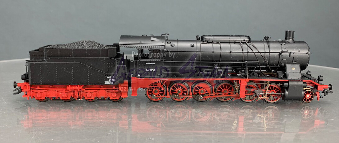 HO Märklin 37058 BR 59 DB Steam Locomotive with a Tender 50 Year