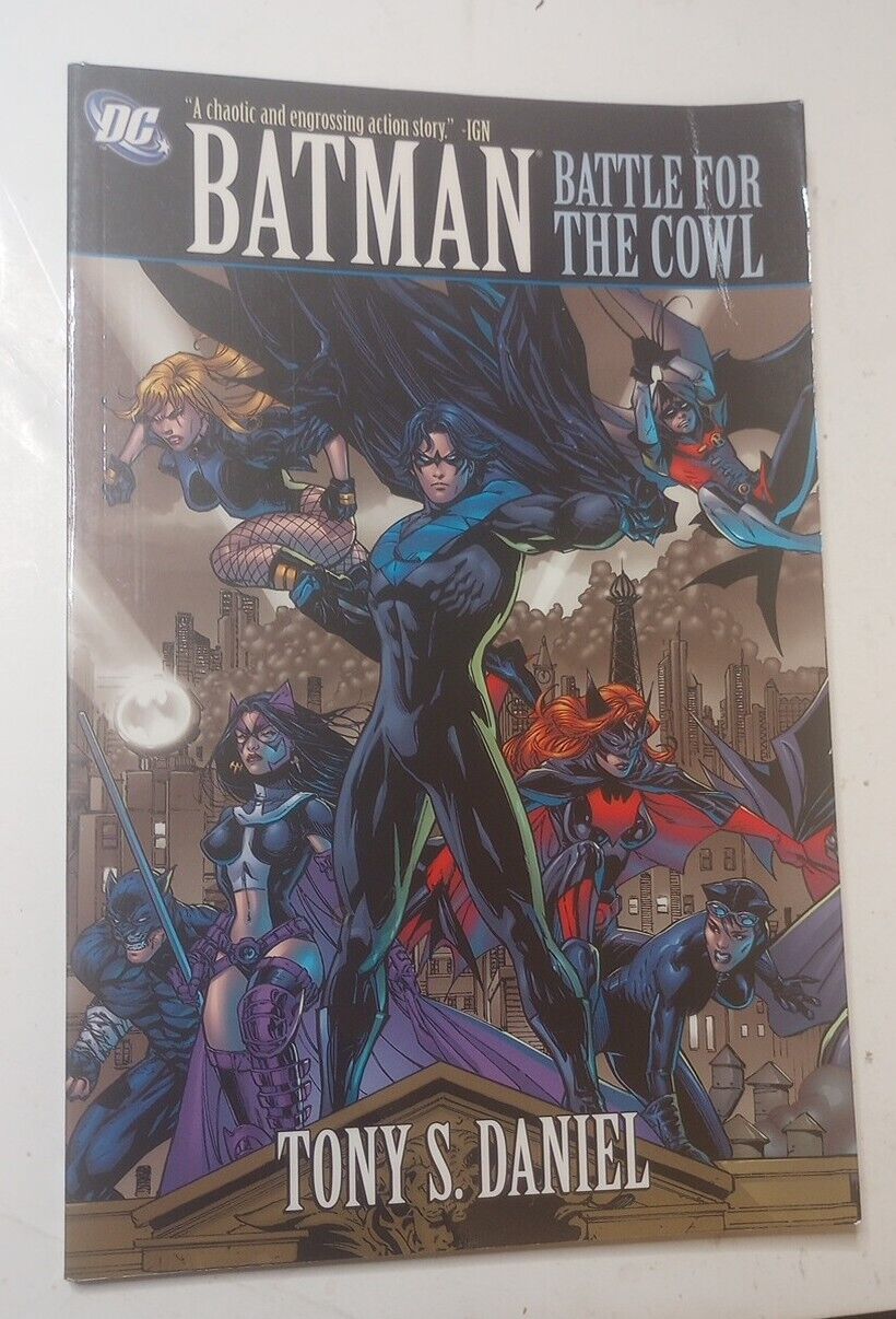 Batman: Battle for the Cowl (DC Comics January 2011)