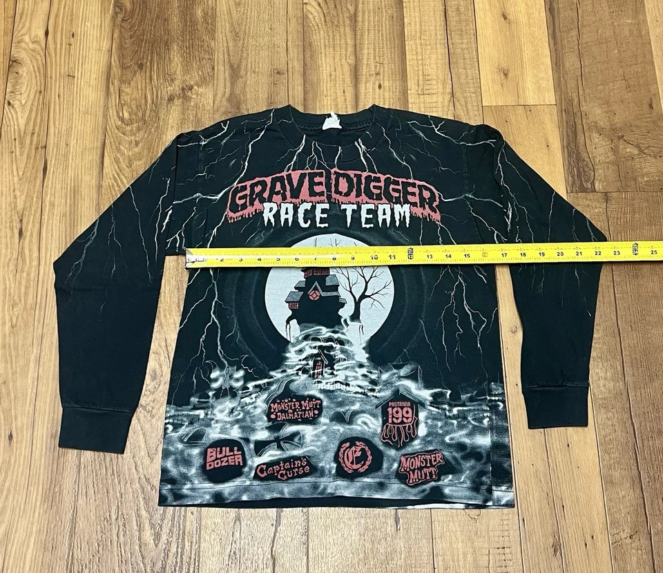 Camisa de colección “Grave Digger Race Team” Haunted House & Lightning AOP/Talla: Juvenil M Foto 3 de 4