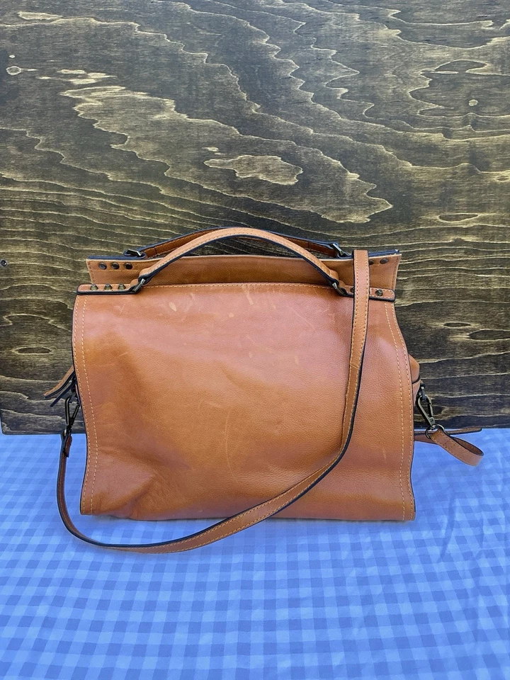 Bolso Bandolera Bolso de Cuero C&C California Bolso de Mujer Bronceado Británico Foto 2 de 4