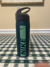 NIKE HyperCharge Active Green Shades 16 oz. Water Bottle with Straw- BPA Free