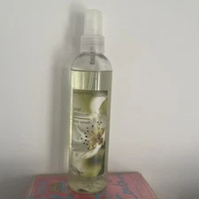 Bath & Body Works Pleasures Pear Blossom Body Splash Spray 8oz Extremely Rare