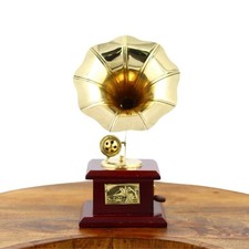 Antique Gramophone Showpiece with Brass Look Horn – Retro Decorative Item