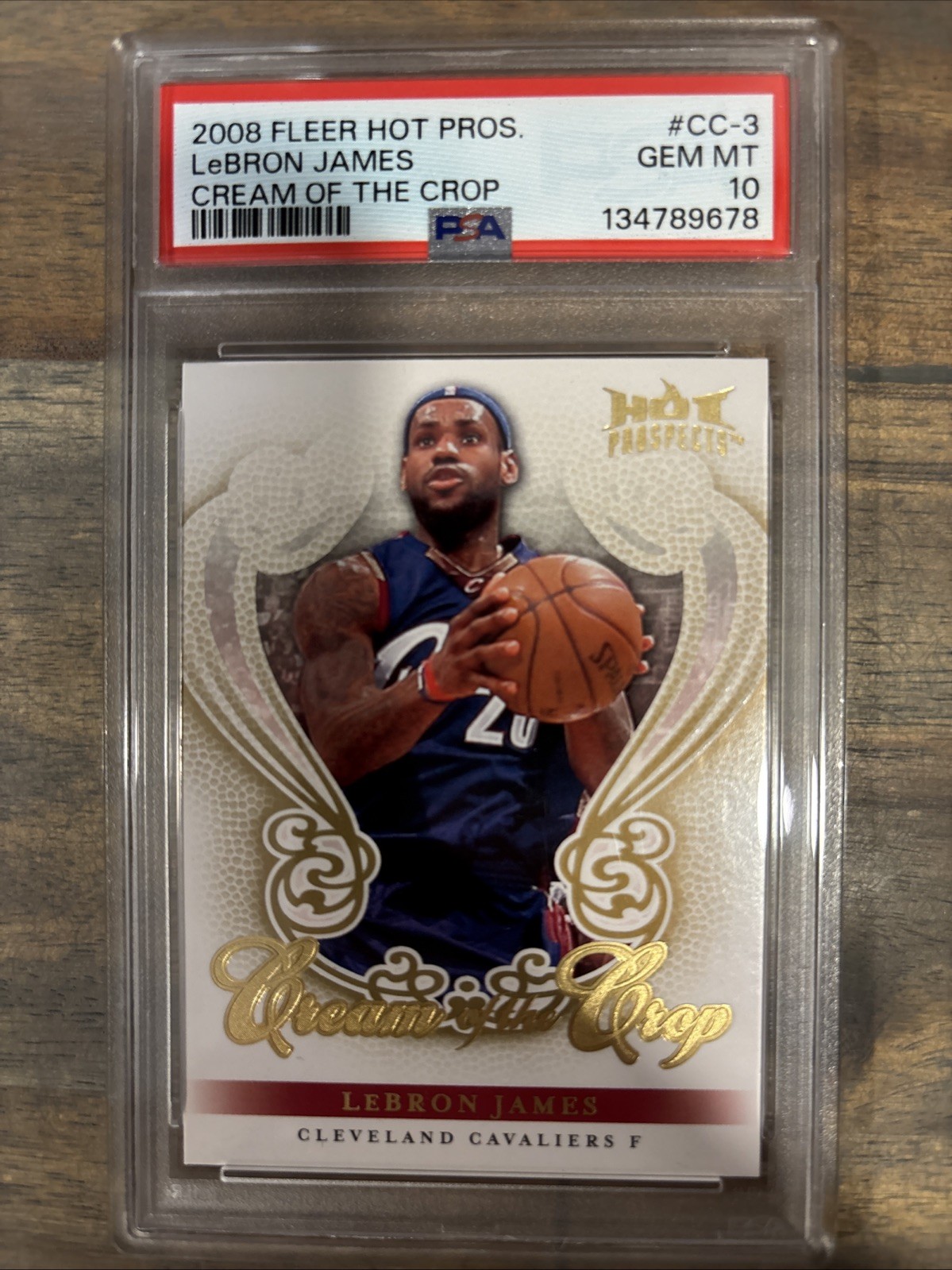 2008 FLEER HOT PROSPECTS CREAM OF THE CROP #CC-3 LeBRON JAMES PSA 10 view 1