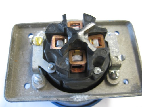 ENCHUFE HUBBELL 5 CABLES - Imagen 4 de 4