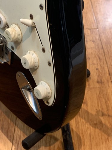 GUITARRA ELÉCTRICA PEARL RIVER 6 CUERDAS EN NEGRO / FALTA UNA CUERDA - Imagen 11 de 24