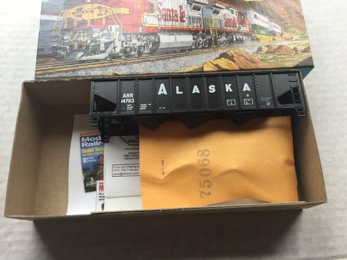 ATHEARN 23320 40' 3-BAY HOPPER KIT - ALASKA RAILROAD '14793 - HO SCALE  | Condition: New