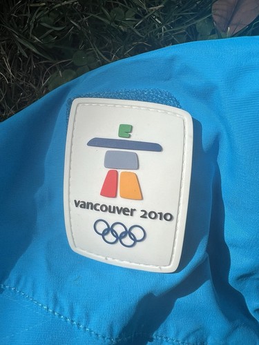 Vancouver 2010 Winter Olympics Hudson’s Bay Volunteer Jacket, Women’s Large - Picture 4 of 6