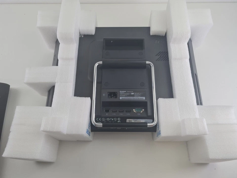 Lenovo Thinkcentre A70z 0401-R5G All in One PC - VDDR5UK - Image 4 of 4