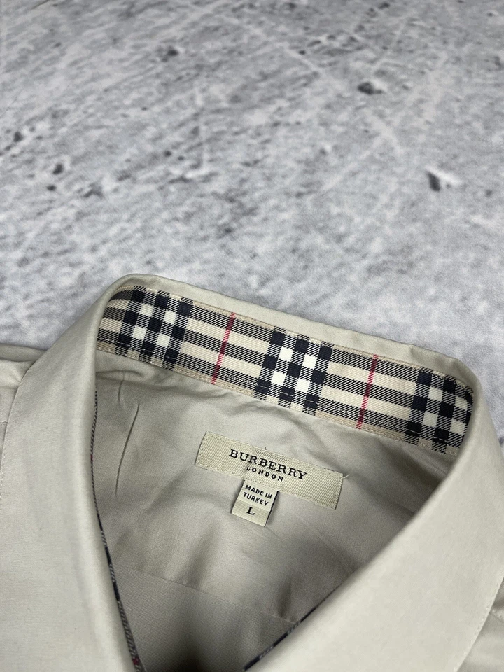 Camisa Burberry Beige Lujo Clásica Talla L Foto 2 de 4
