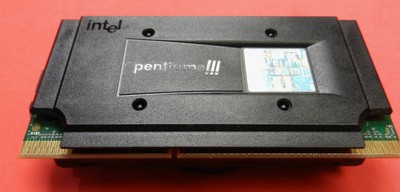 Intel Pentium III Processor 550MHz / 512MB Cache / 100MHz Bus w/heatsink-fan