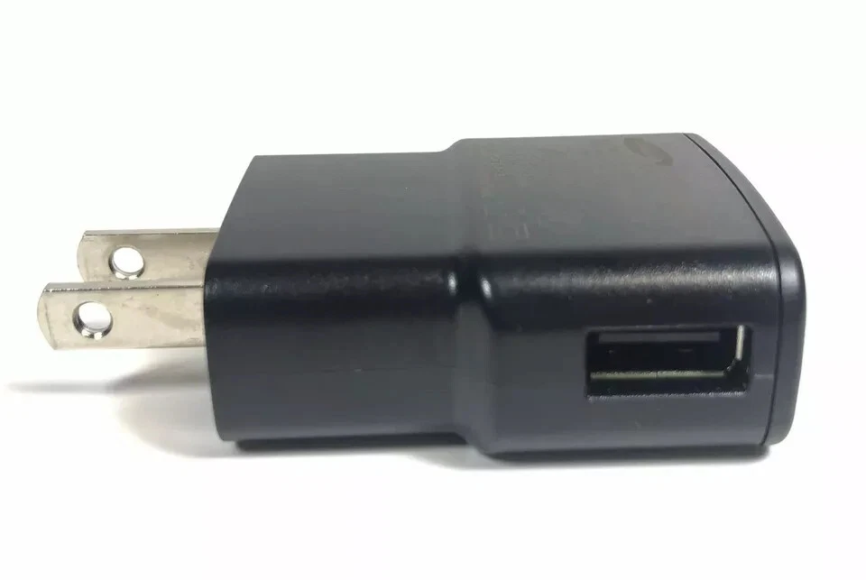 Samsung ETA0U60JBE USB Port AC Travel Adapter - Image 3 of 4