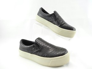 black platform steve madden