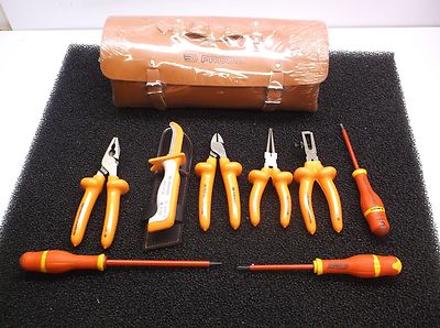 New FACOM FC-2180B.VSE Insulated Tool Set, 9-Pieces, 32H736, (B75J)