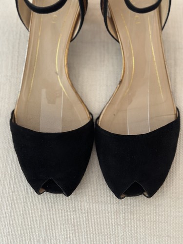 Gucci Black Suede Peep Toe Low Heels Mirrored Heel Size 37.5 USED Gently Worn - Picture 6 of 19