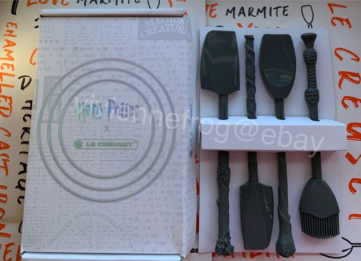 LE CREUSET HARRY POTTER SPELLCASTING WAND MAGICAL SPATULA SET