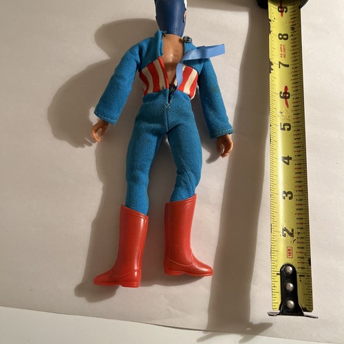 Vintage MEGO Toys Captain America 8" Action Figure with Suit 1974 Marvel - Picture 4 of 6