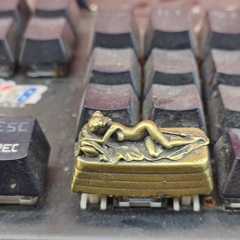 Brass Sleeping Beauty Metal Keycap Mechanical Keyboard Cross Shaft Suitable