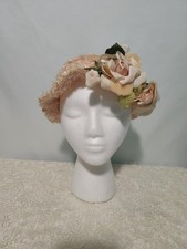 Vintage 1950s Peach Woven Floral Flower Hat. Delicate Dainty.