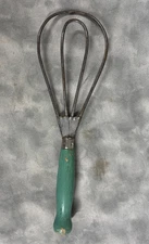 1940s Vtg Wire Egg Beater Whisk Green Painted Wood Handle Farmhouse Kitchen