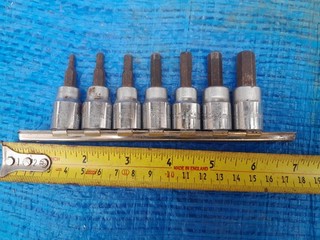 Halfords Prese a brugola metriche per unità 3/8" usate pochissimo