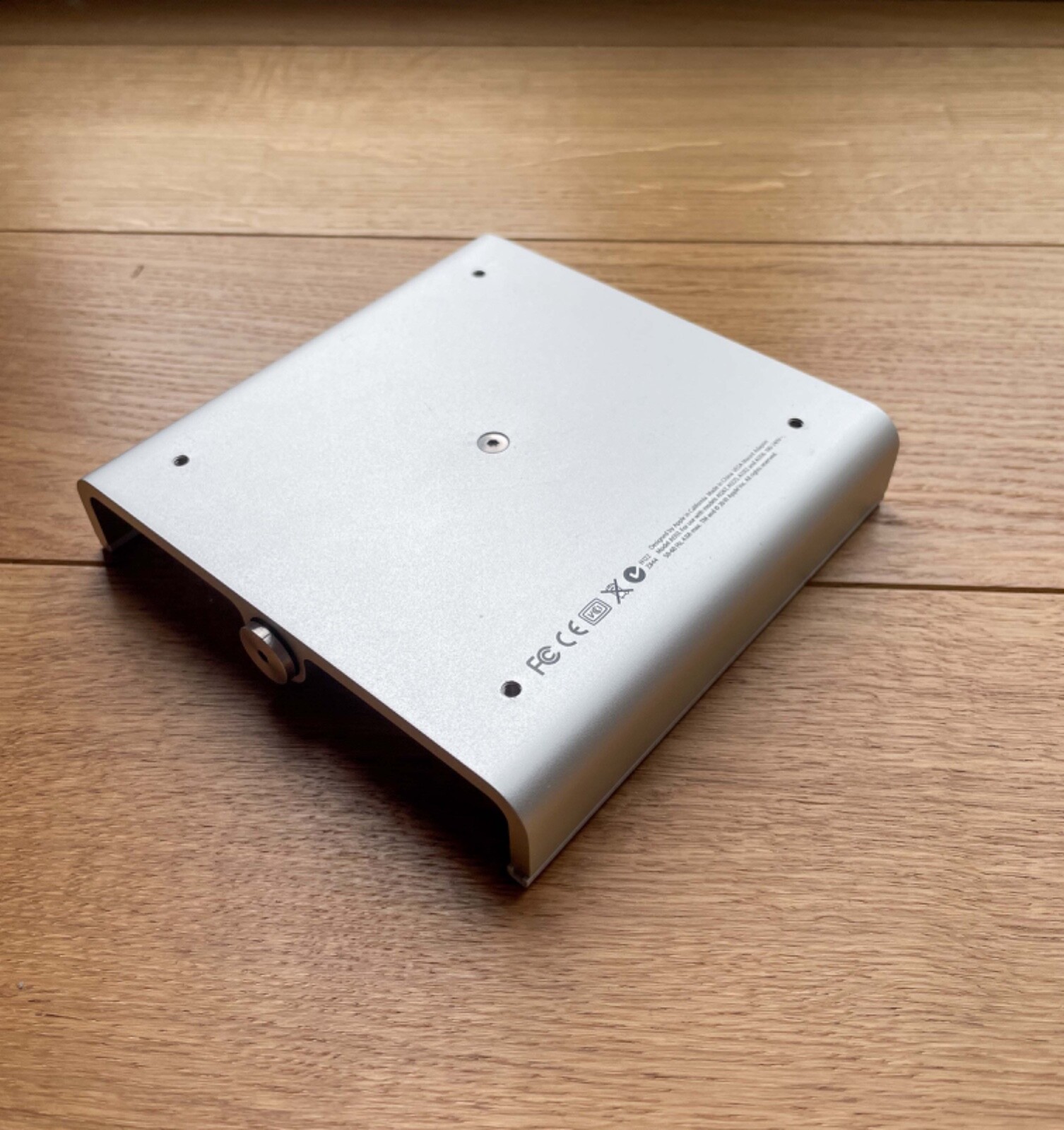 Genuine Apple VESA mount adaptor kit for iMac model A1313 eBay