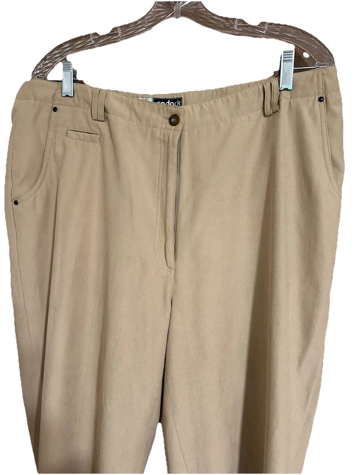 Jamie Sadock Beige Capris / Pantalones Cortos 18 Foto 2 de 4