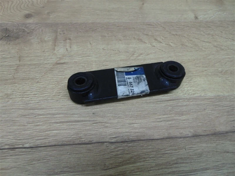 Brand New Front Axle Torsion Bar Shackle Mercedes 667/669/670 